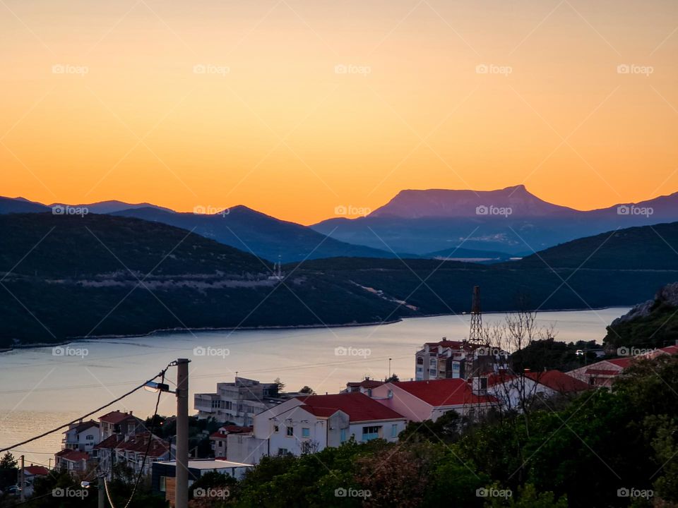 Dare to be different.  Each color in this photo will be experienced differently by each of us.  How beautiful life is.  Is it?