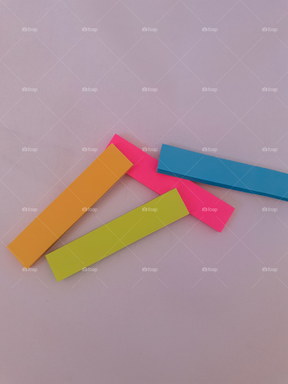 post-it Rosa, verde, amarelo e azul