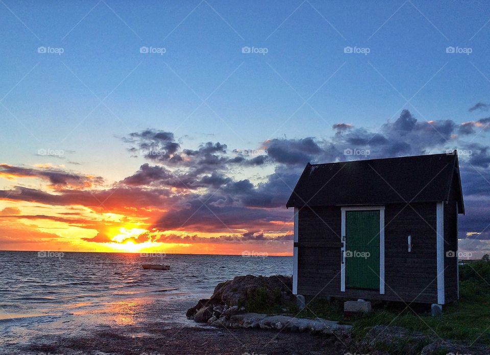 Sunset by the beachhut