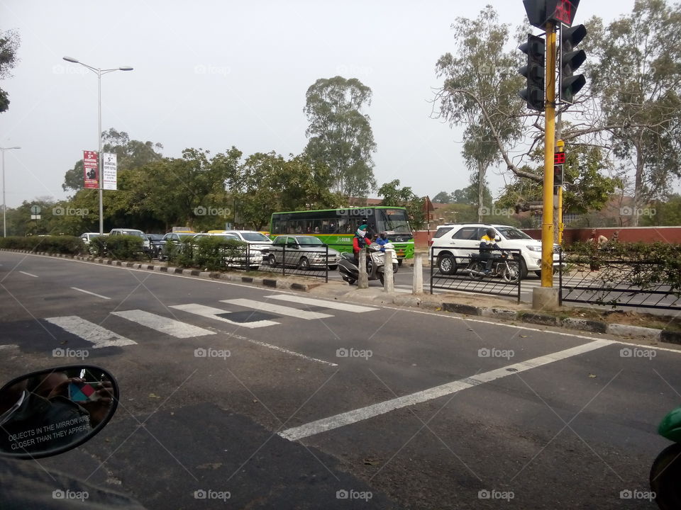 signal waiting bus cars scooter bikes review mirror action