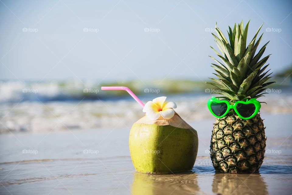 Cool coconut & pineapple 