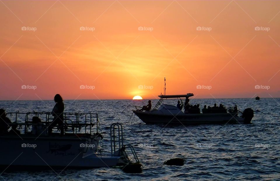 Manta Ray dive at sunset