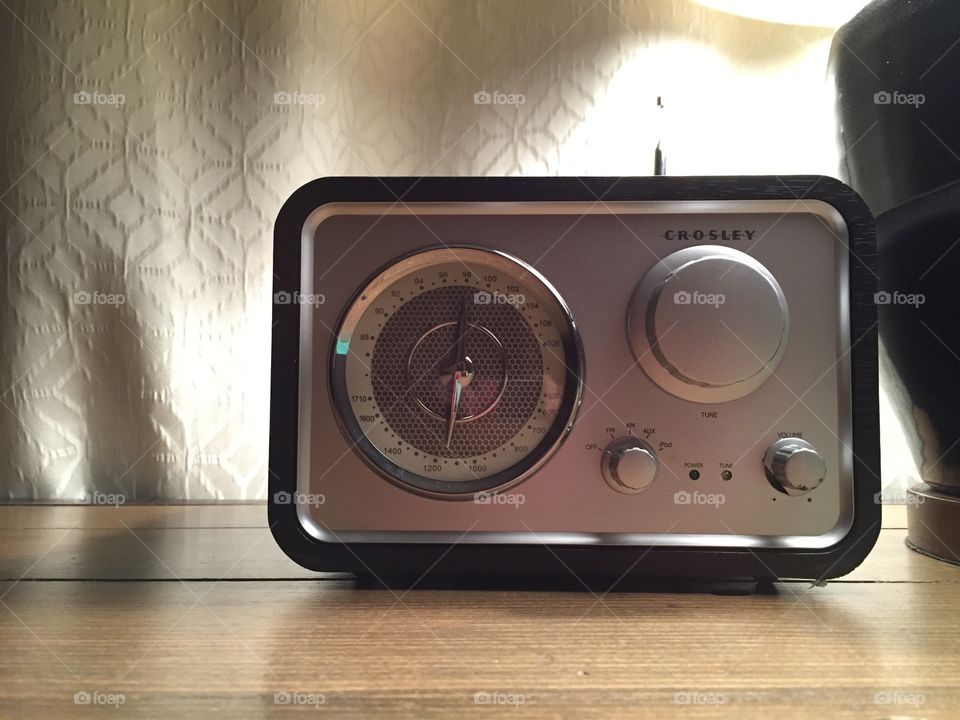 Retro style radio