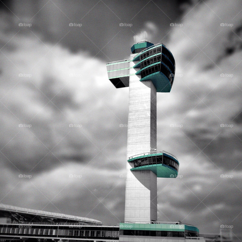 Flight control tower