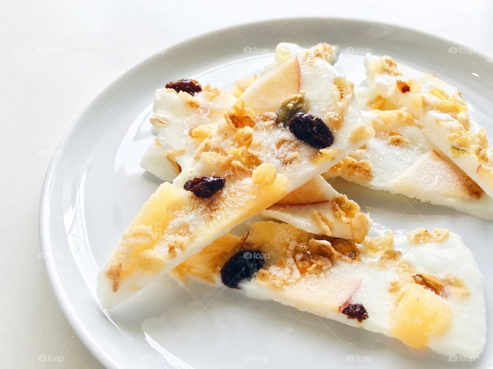 Healthy yogurt cereal bark ice cream