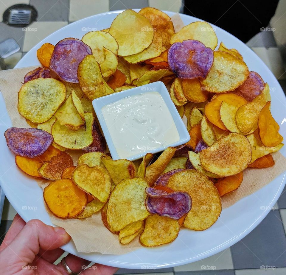 Who wants some veggie crisps ???