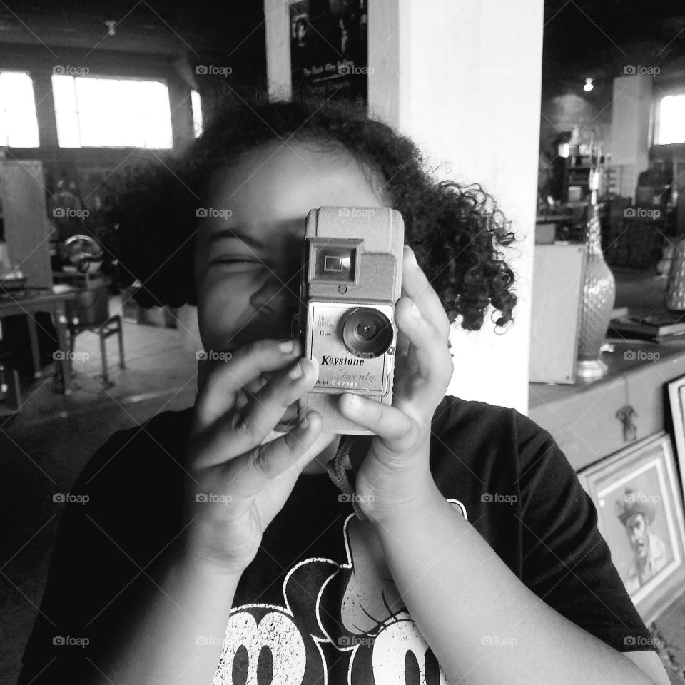 girl with her camera