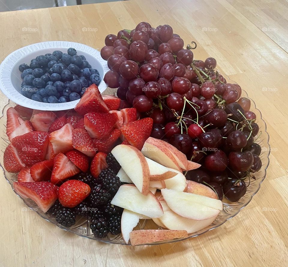 Fresh fruit platter healthy snacks 