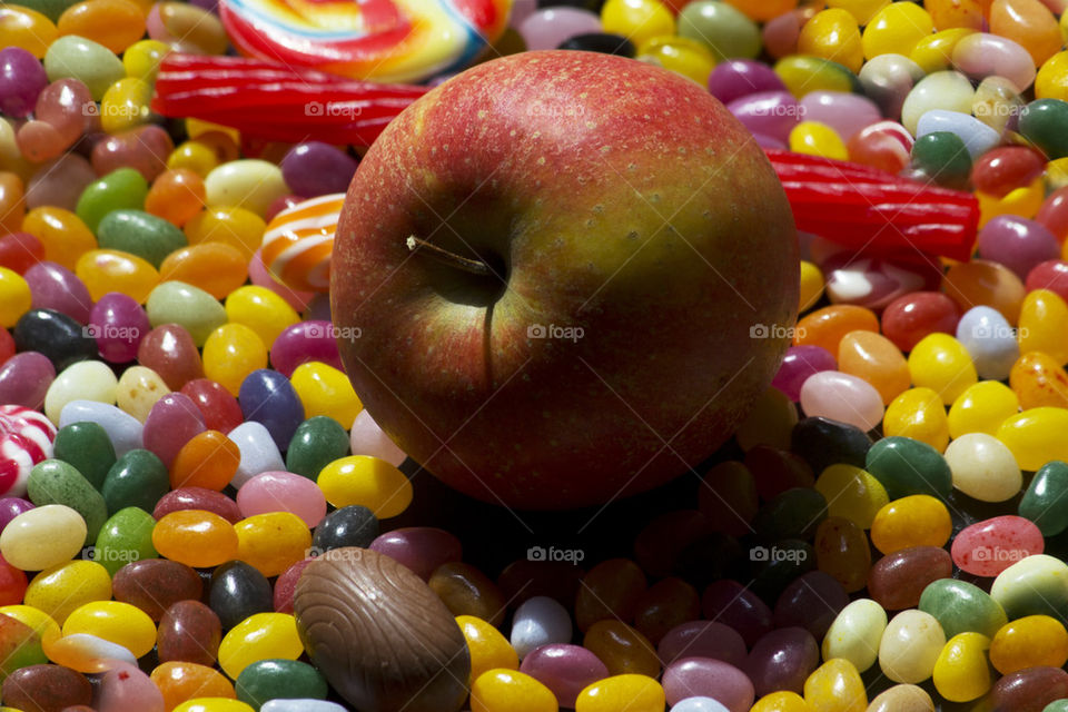 apple with candy