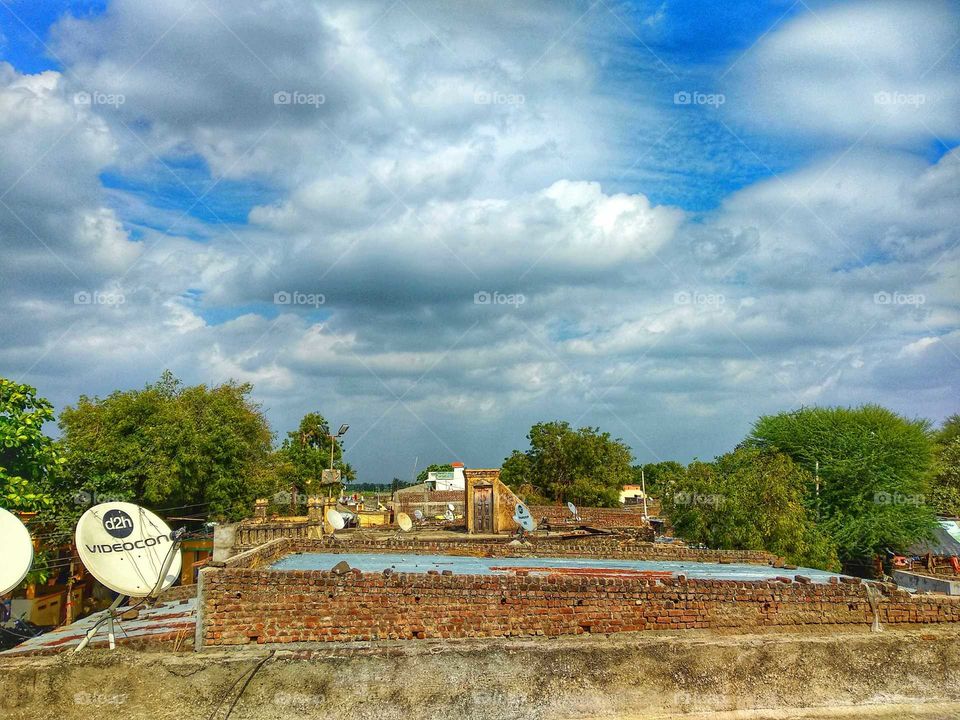 cloudy scene with HDR mode