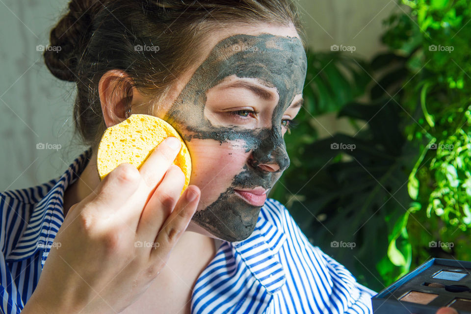 Removing your facial mask