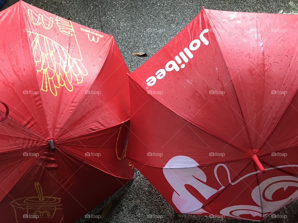 McDonald’s vs Jollibee Umbrellas Love