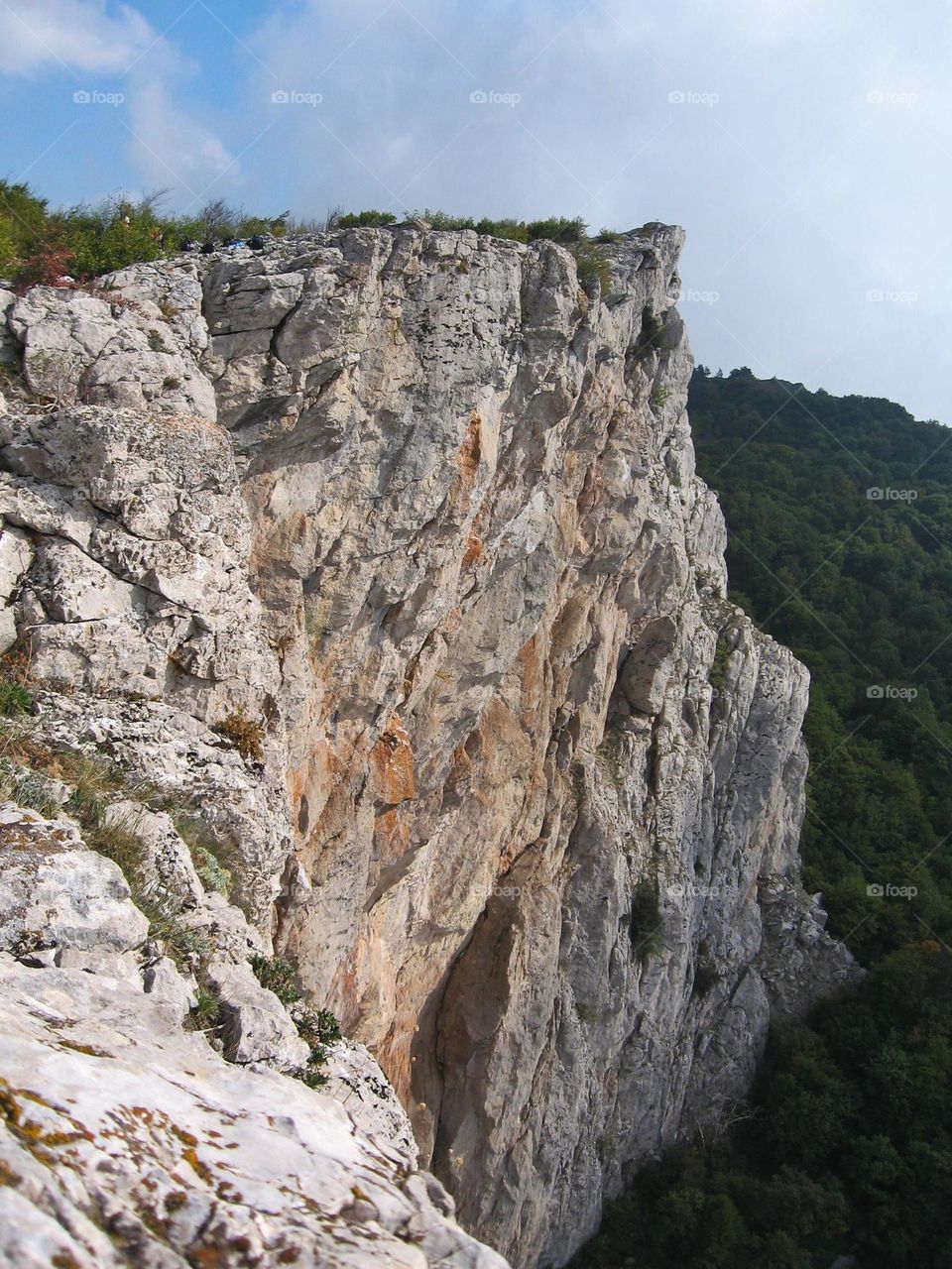 Active rest in motion