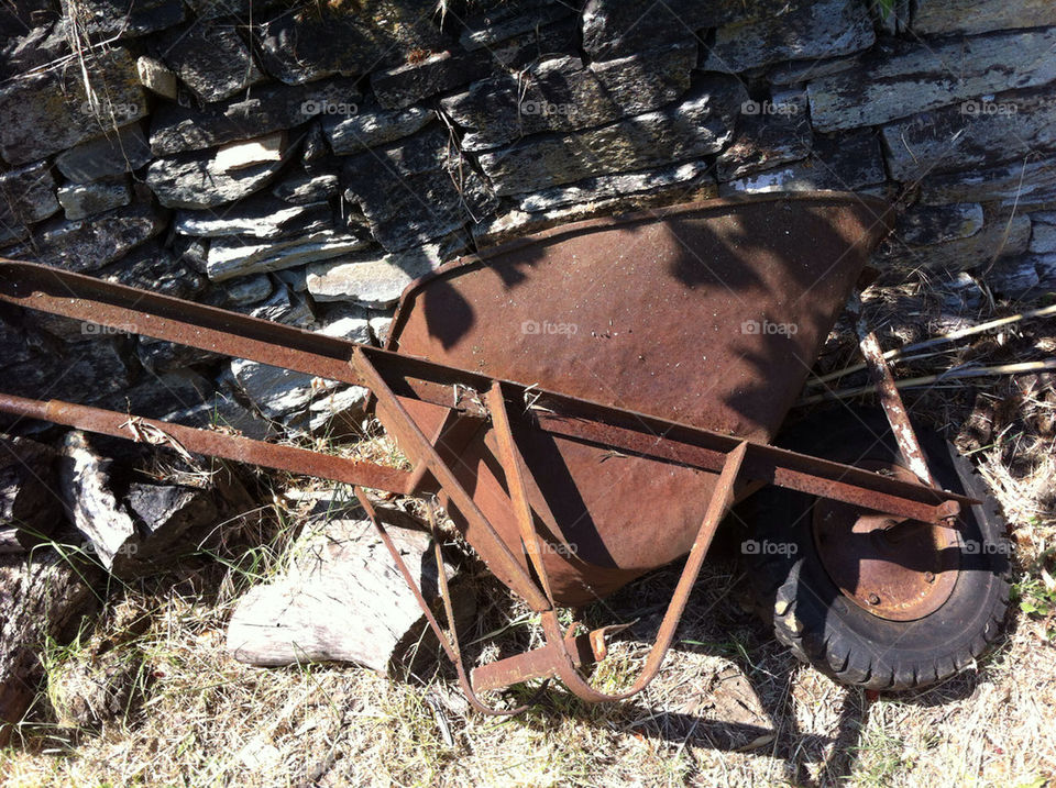 rust tools rusty καρότσι by portokalis