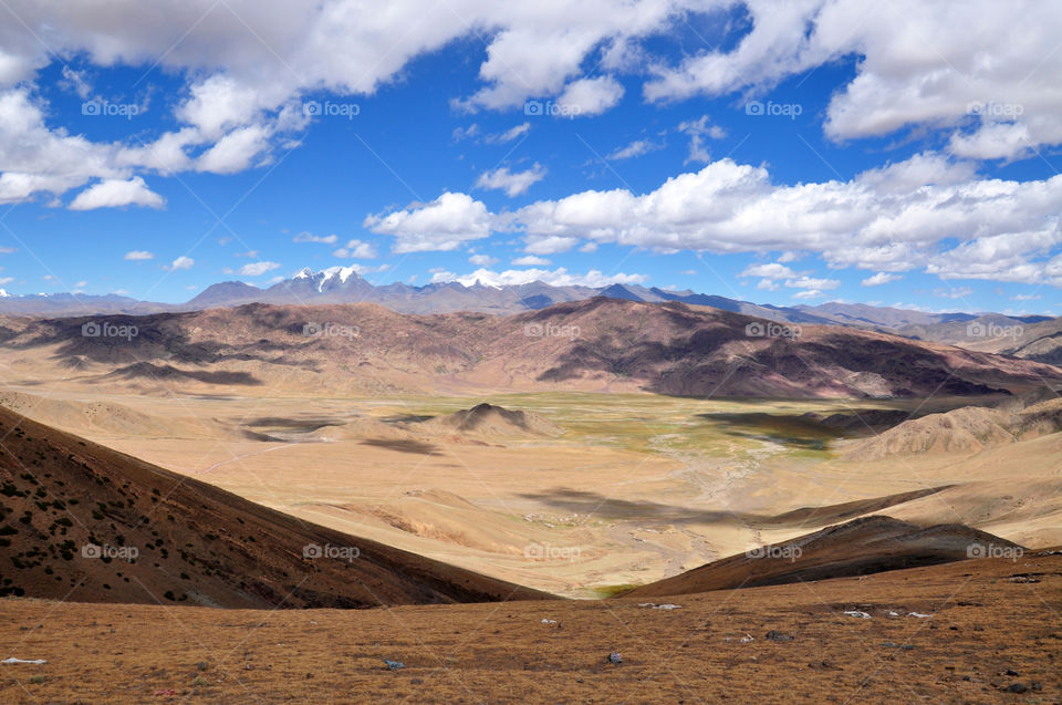 Mountains and shadows Tibet trip 