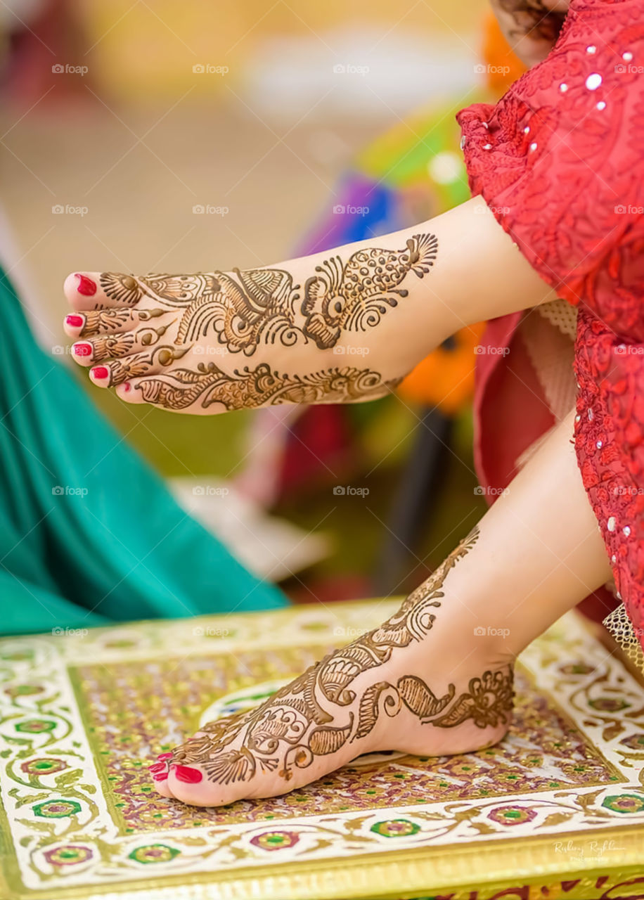 Mehandi On Woman Foot