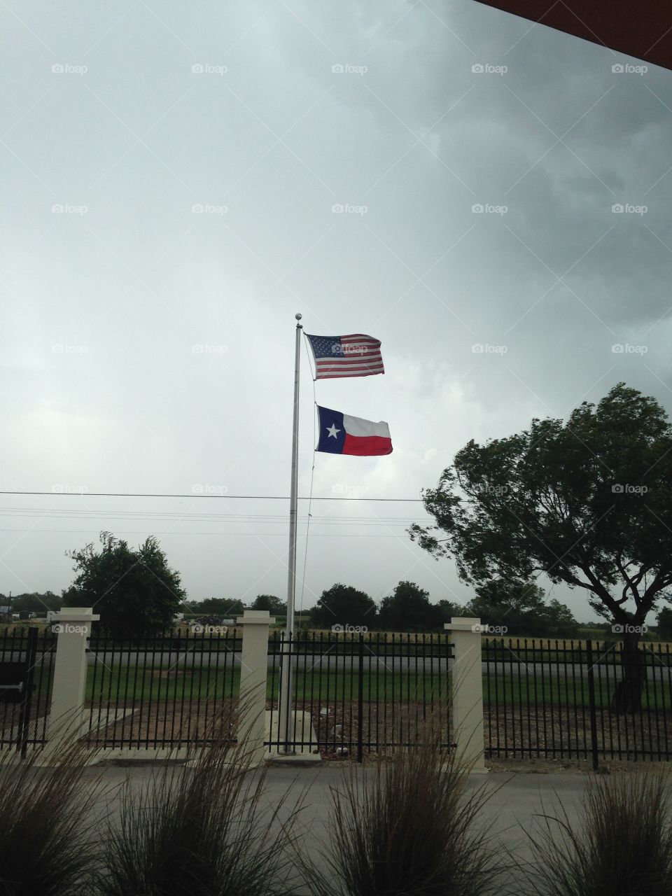 Winds blowing good flags blowing