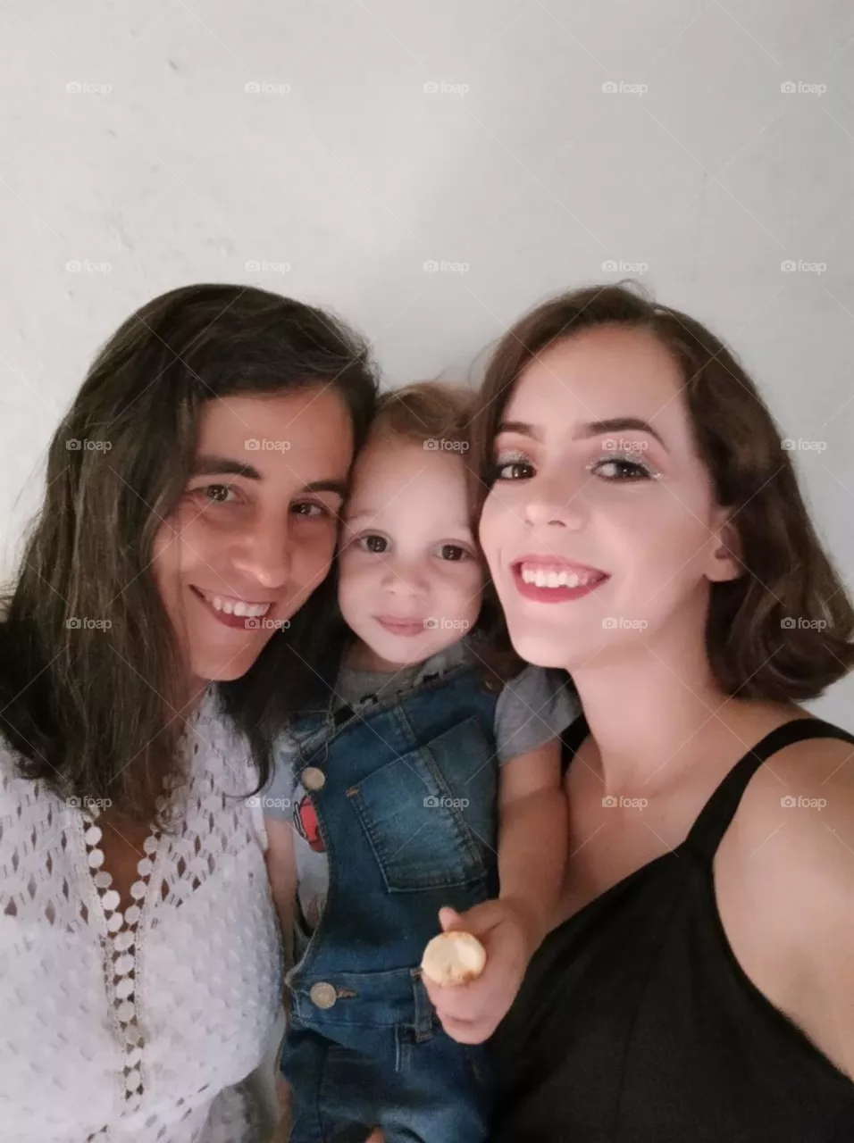 família