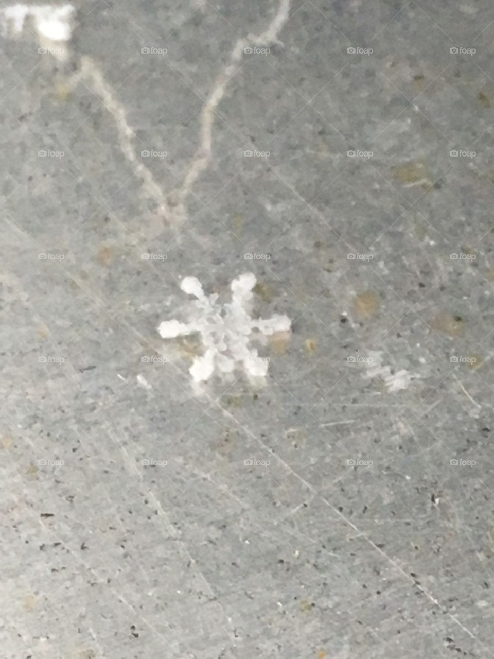 Tiny snowflake