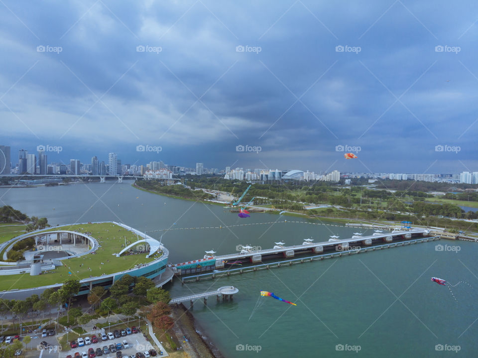 Sunday afternoon at Marina Bay. Kites flying.