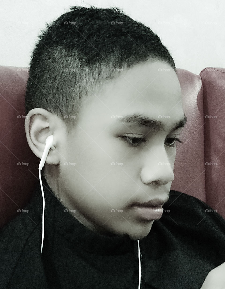 listening to the music