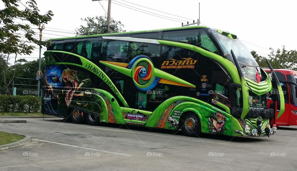 Dinosaurs bus