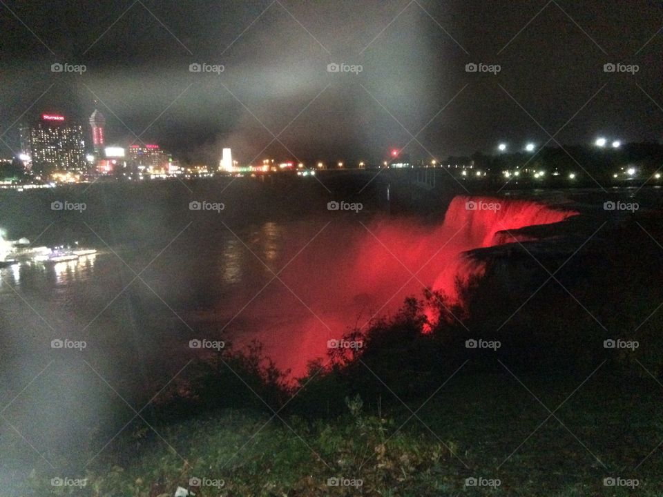 Night time at Niagara Falls