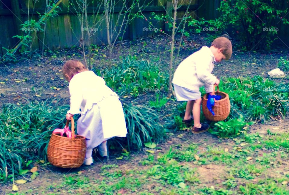 Easter Egg Hunt- twins. Twinkies hunting eggs.