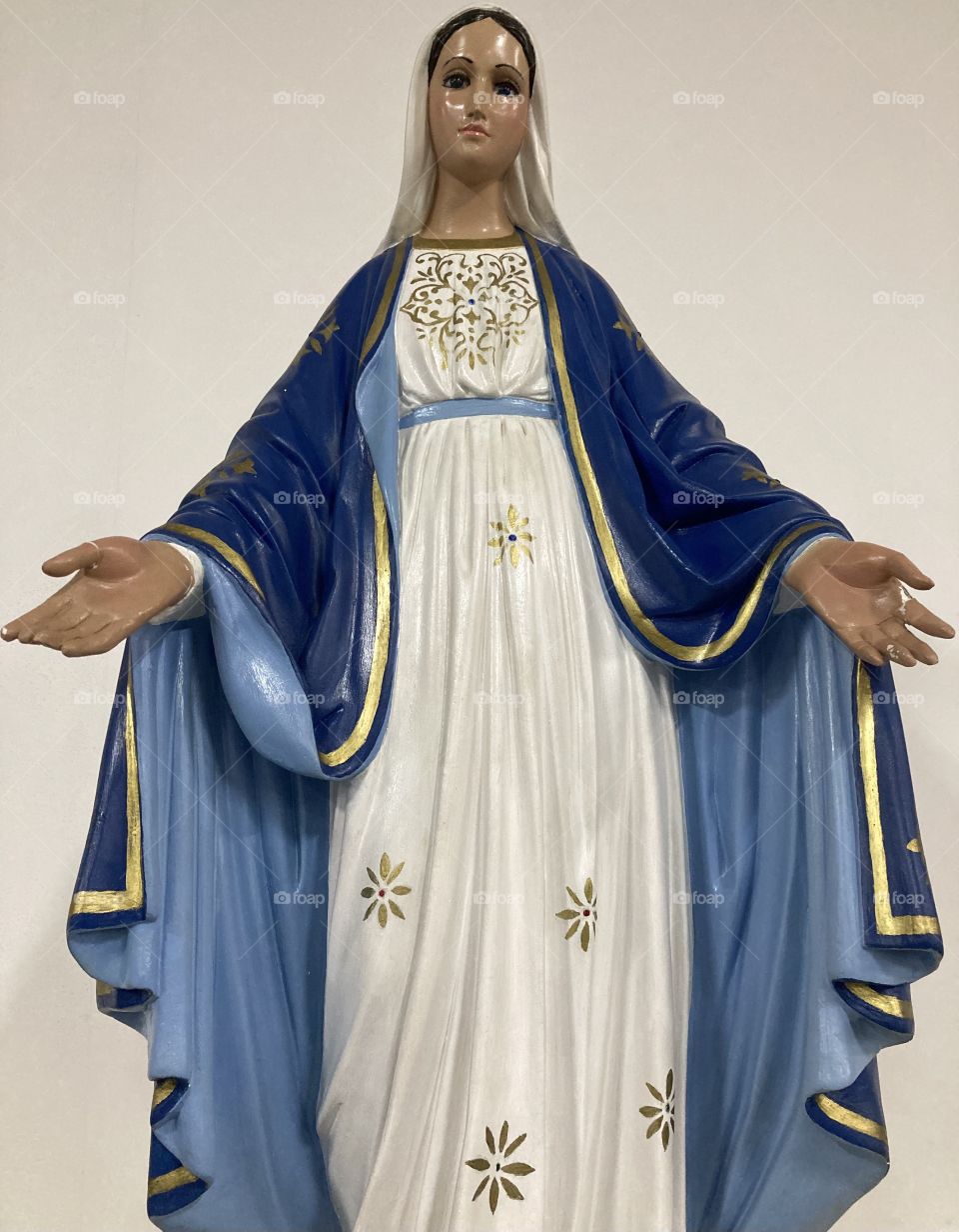 🙏 🇪🇸 Oh Maria, ruega por nosotros que recurrimos a ti.  Amén.  🇧🇷 Ó Maria, Nossa Senhora, rogai por nós que recorremos a vós. Amém. / 🇺🇸 O Mary, pray for us that we turn to you.  Amen. / 🇮🇹 O Madonna, prega per noi che ci rivolgiamo a te. Amen. 