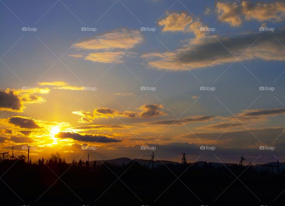 #sunset, Sunset is in mountains, sunset in Carpathians, sunset in the leaves of trees