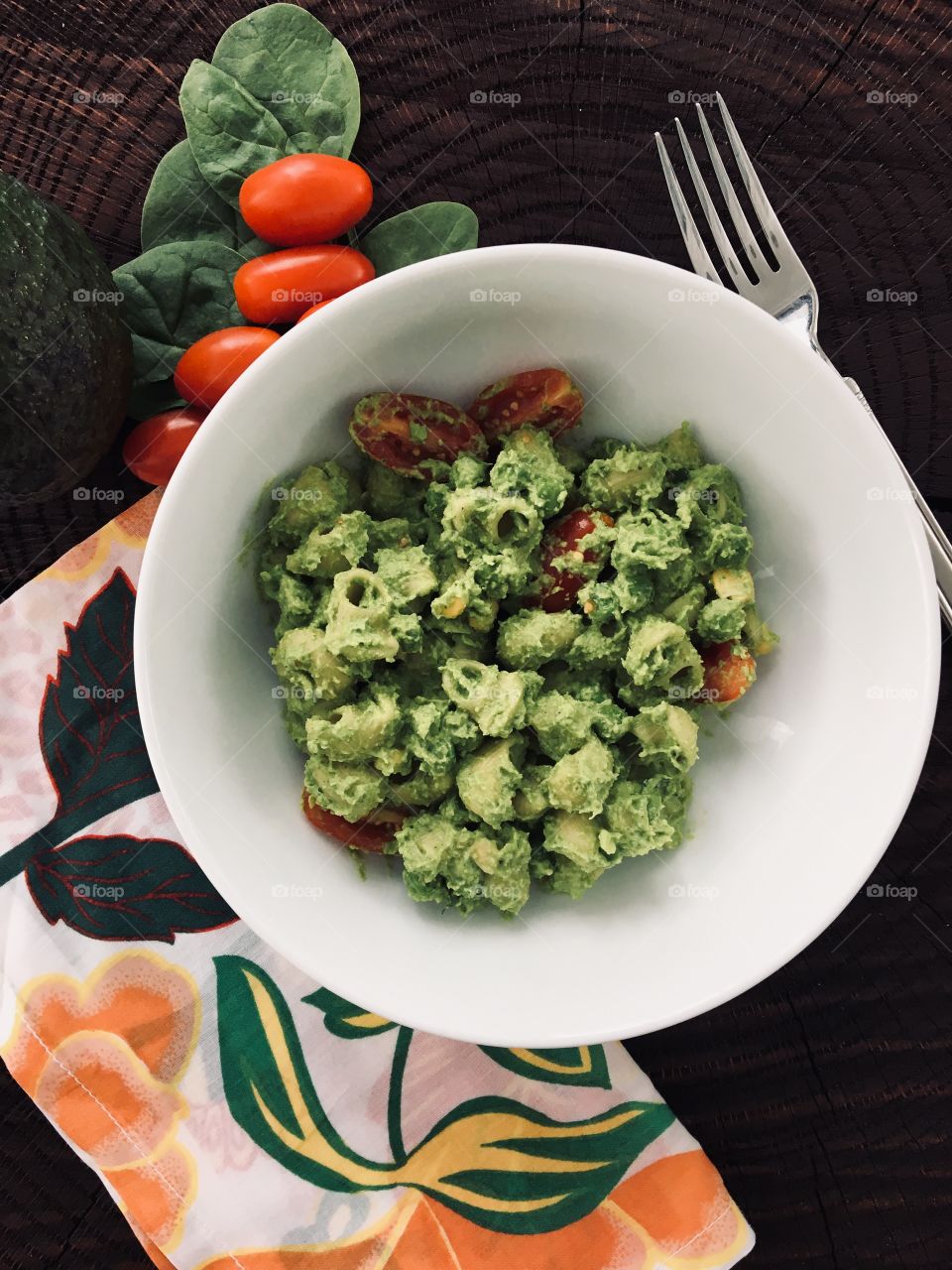 Avocado pasta salad 