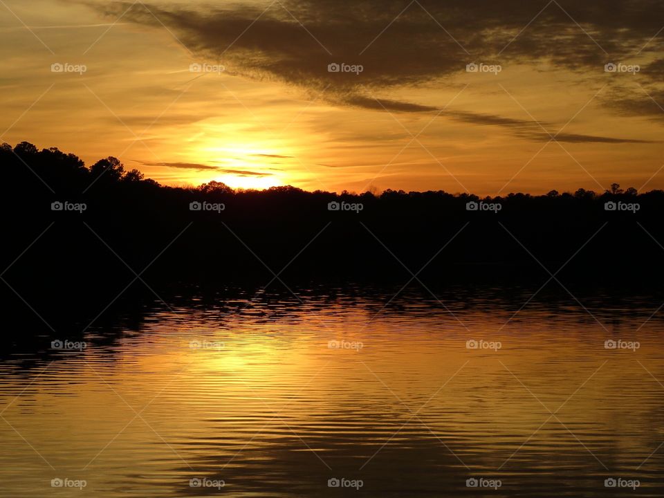 Sunset on lake 