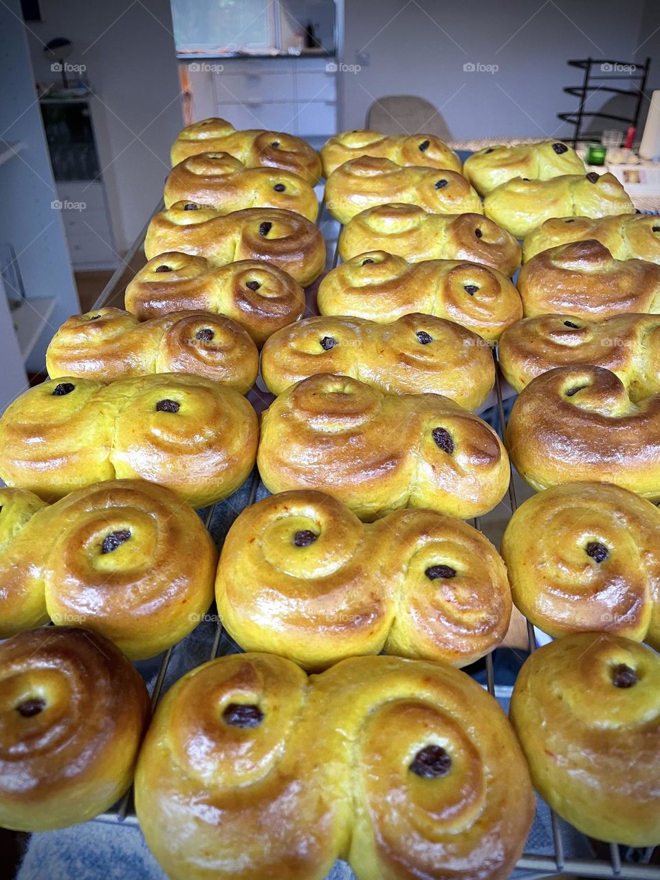 Eat them all at once! Yes, saffron buns are that good. Many on a plate gives the merry and happy Christmas feeling in your home. 