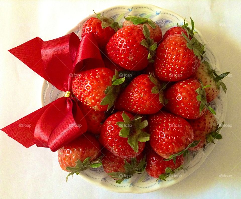 Fresh Strawberry Pharachatan 80