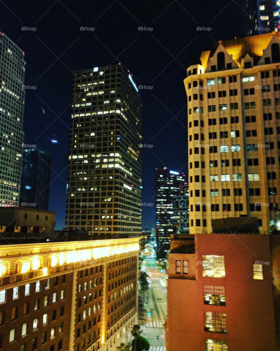 night time lights in downtown la 2
