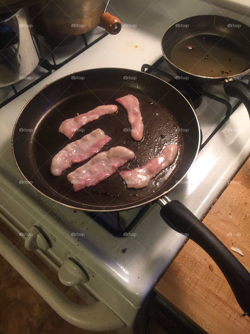 Makin bacon