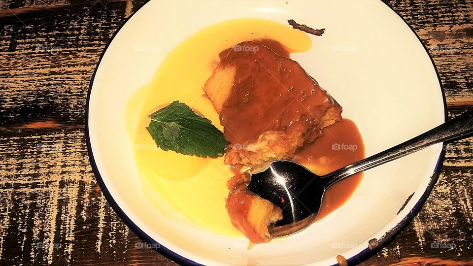 Rum and Ice Cream Sponge Cake