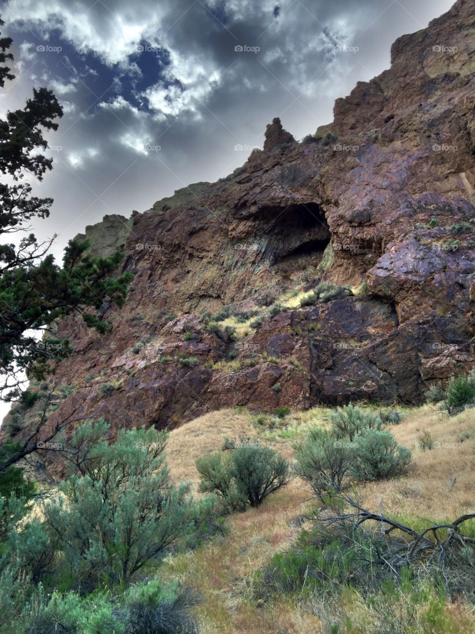 Cave at Smith Rock, Oregon 