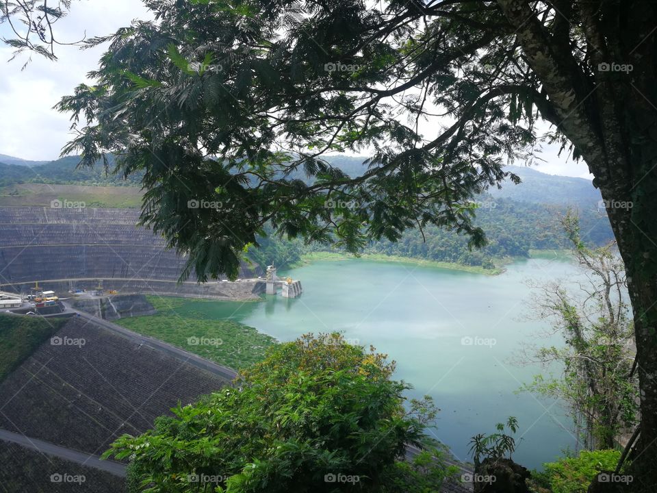 Represa Hidroeléctrica Reventazón, Costa Rica