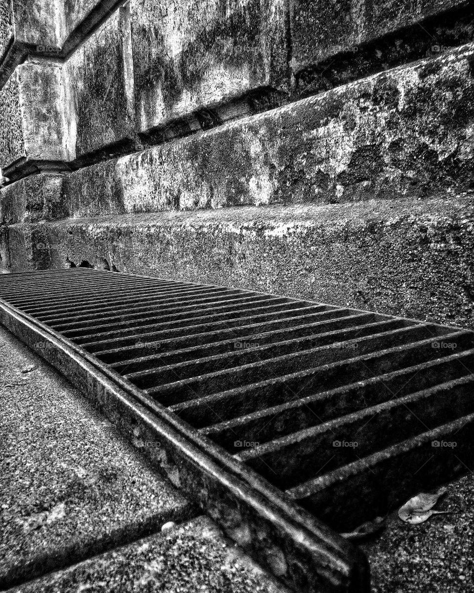 "The most colorful thing in the world is black and white, it contains all colors and at the same time excludes all."
~ Vikrmn, 10 Alone