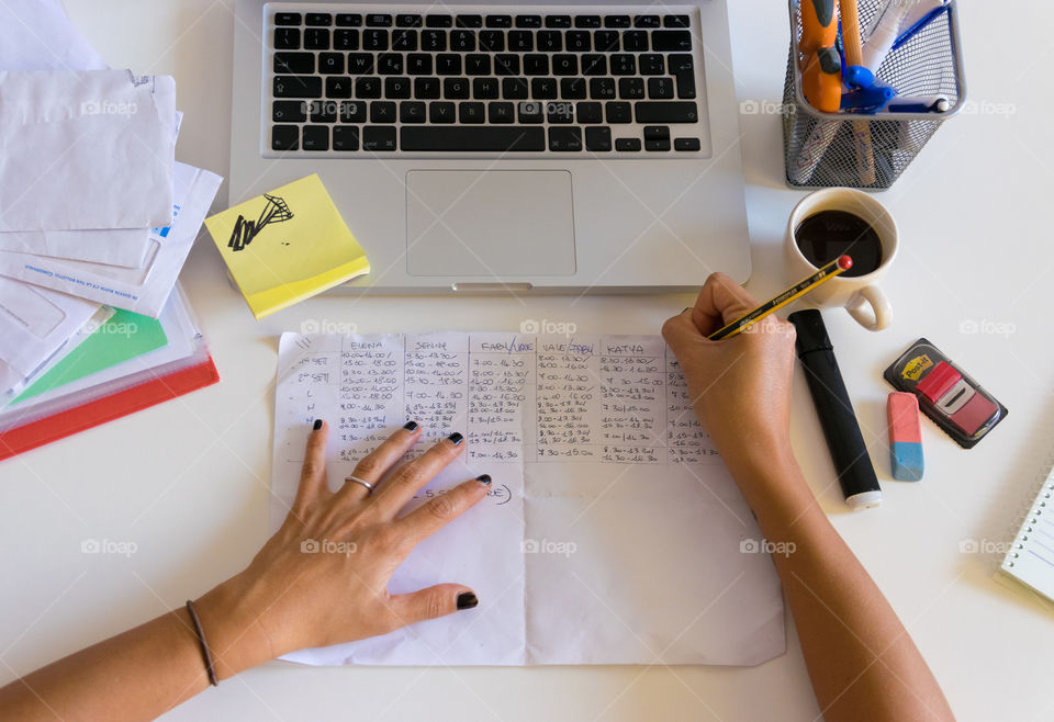 Woman while working on the desk