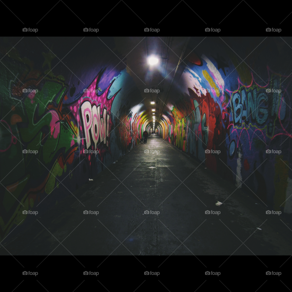 Graffiti tunnel 