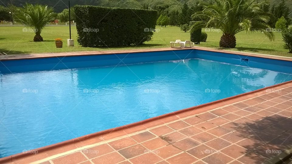 la piscina