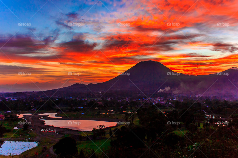 sunset in tomohon city