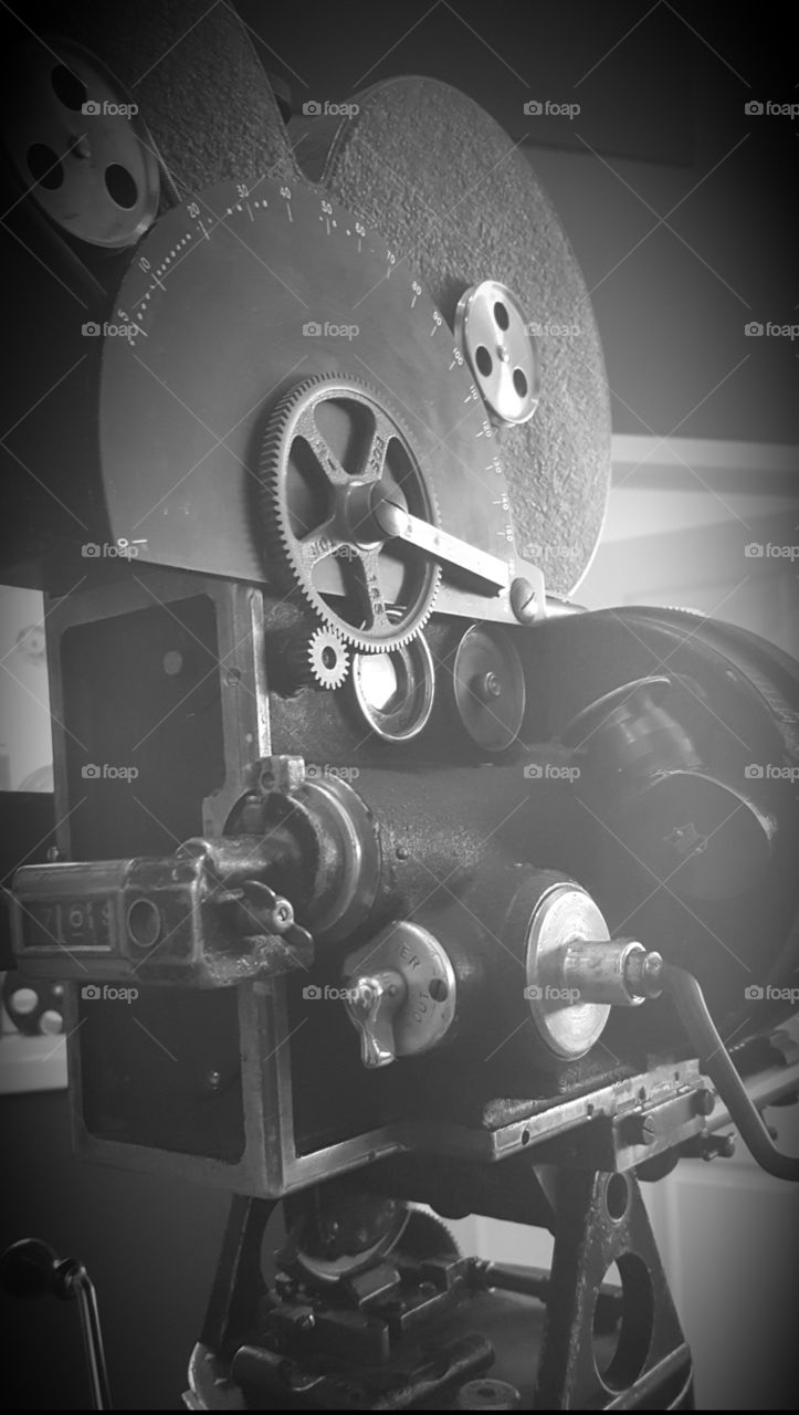 kind of a close up shot of a vintage movie camera at the Niles Film Museum.