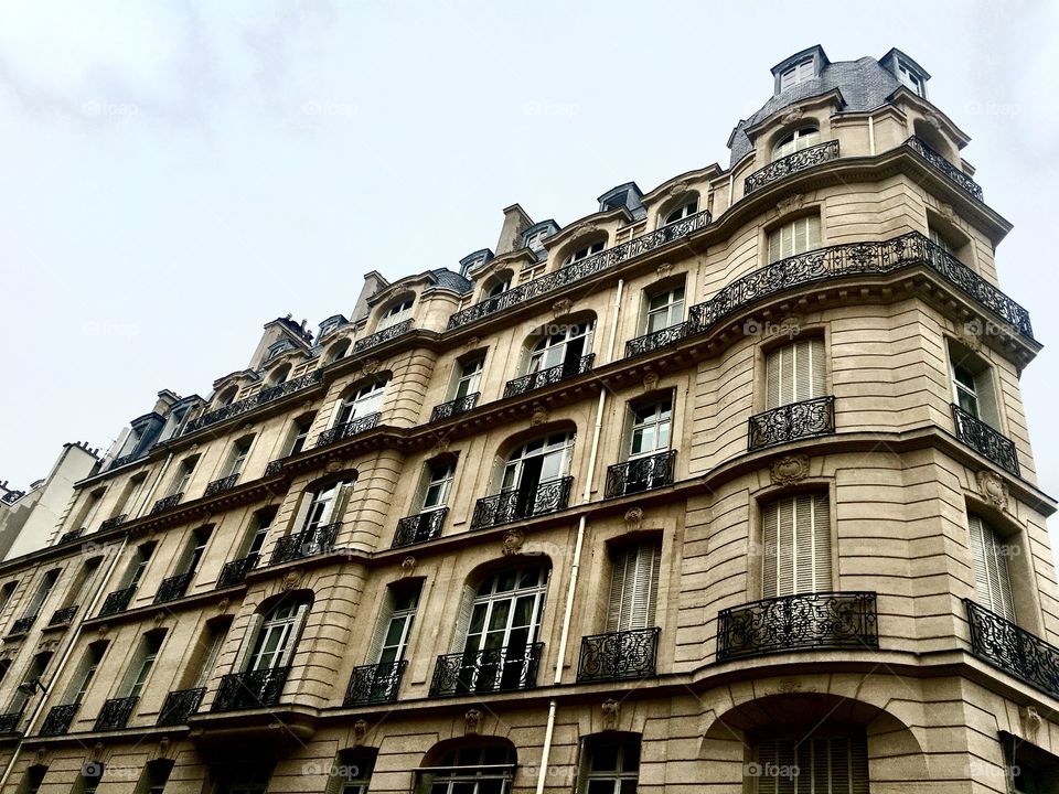 Beautiful Parisian Architecture!