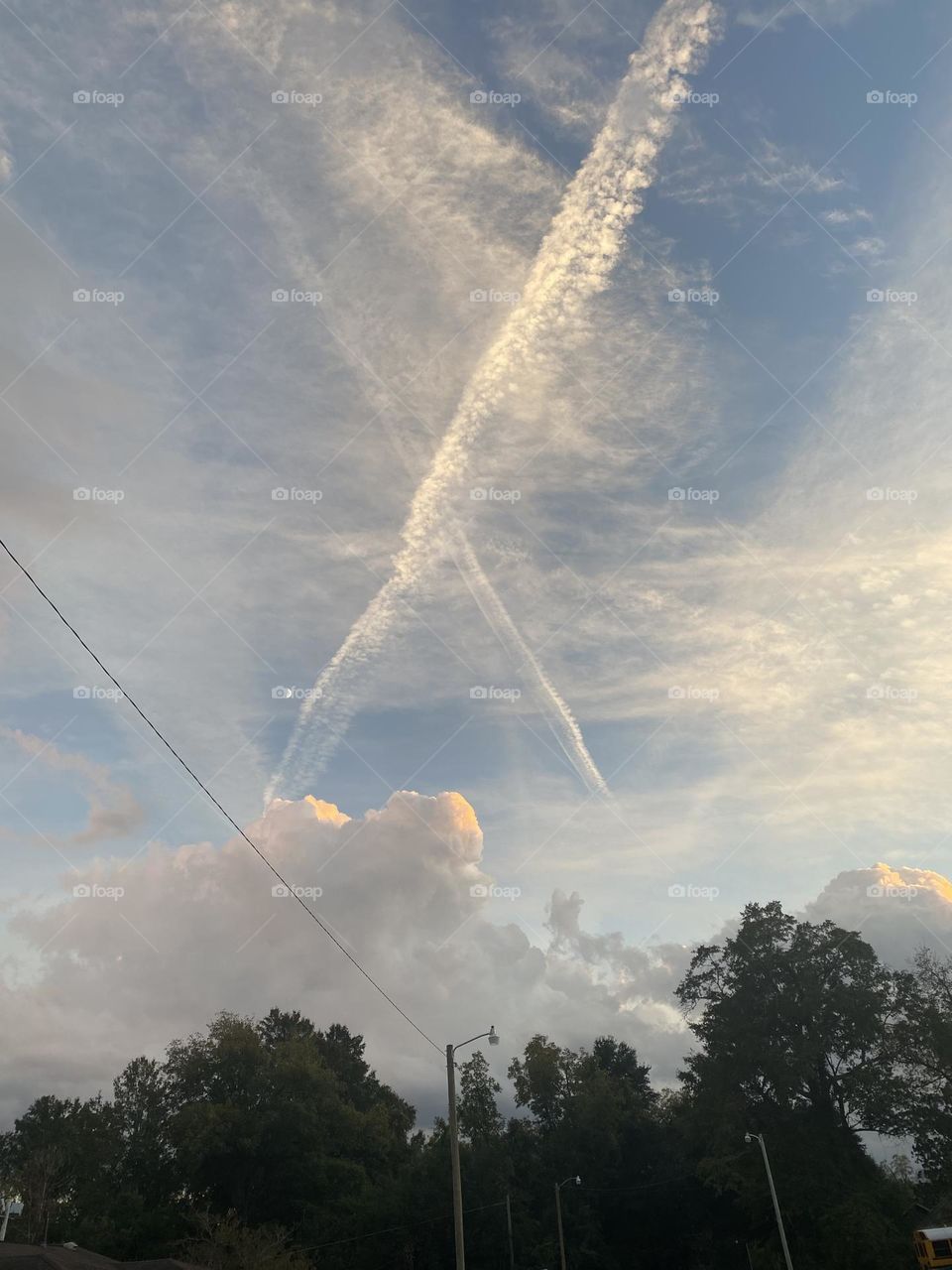 A beautiful X in the sky 