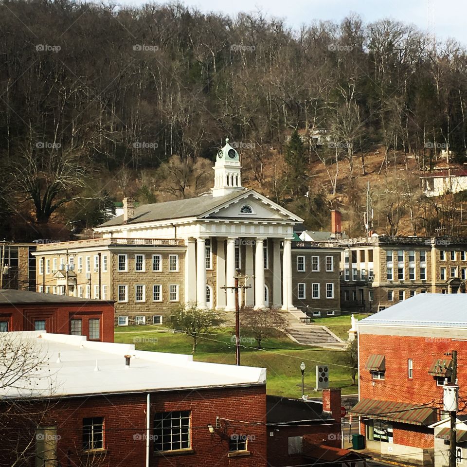 Pineville WV Courthouse 