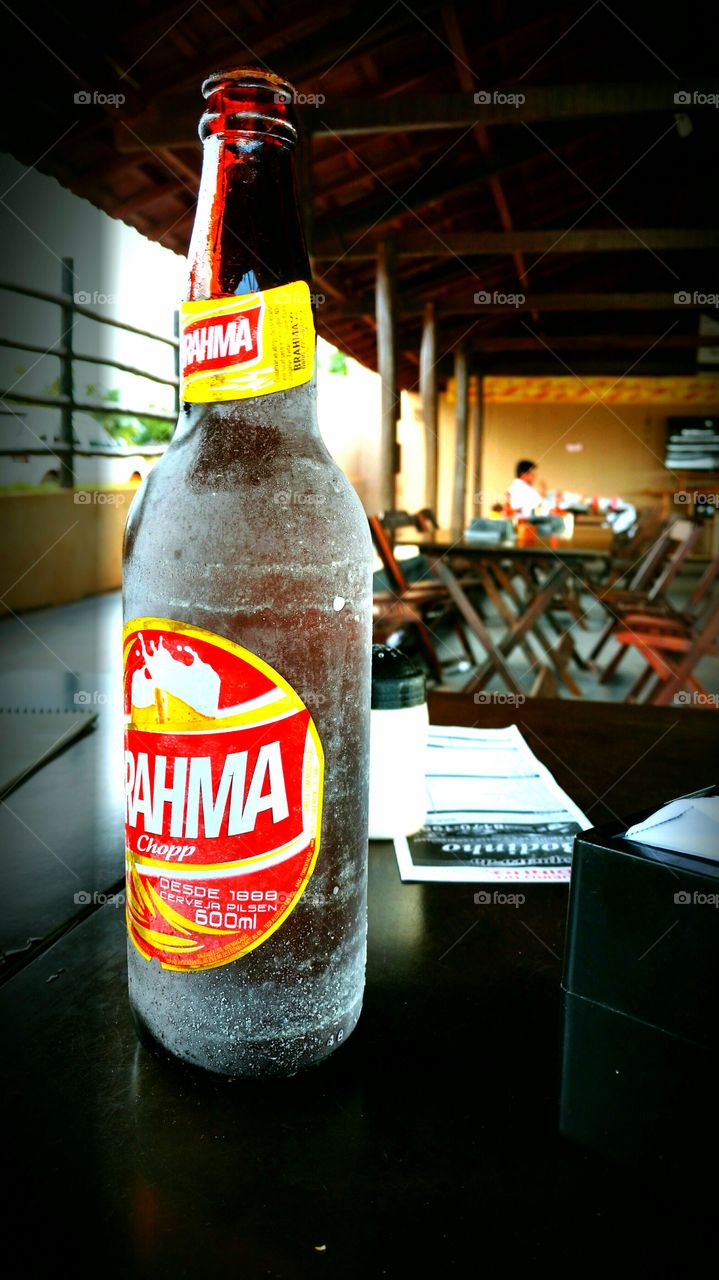 Cerveja Brahma Chopp bem gelada.