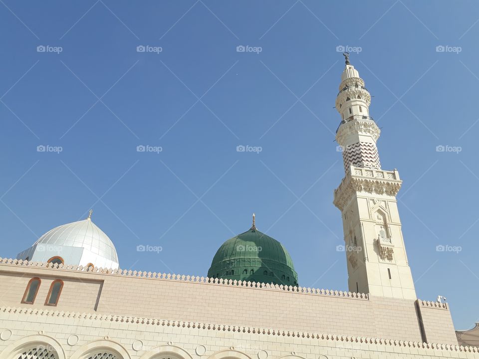 Gumbade khzra 
masjide nabwi madina